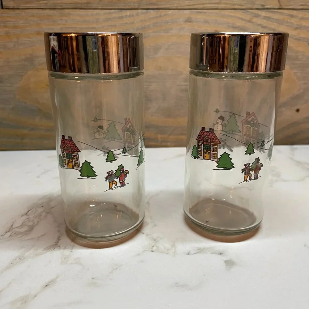 Salt and Pepper Shaker Set